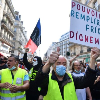Sarı yelekliler: Fransa'da hükümet karşıtı protestolar yeniden başladı, 200'den fazla gözaltı