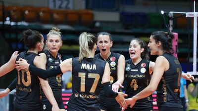 VakıfBank lige galibiyetle başladı
