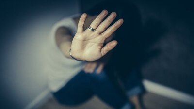 "Pes" dedirten olay! Anneye inanılmaz şiddet!