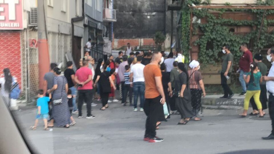 Sosyal mesafe ve maske unutuldu! Mevlitte kavga!