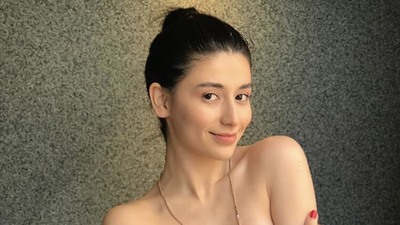 Kurretülayn Matur kimdir