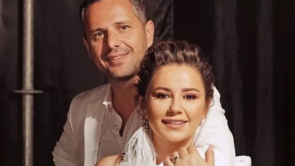 Merve Özbey kimdir?