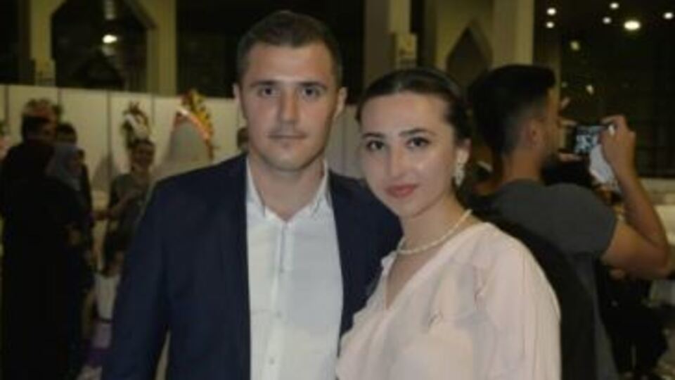 18 günlük eşini başından vurdu!