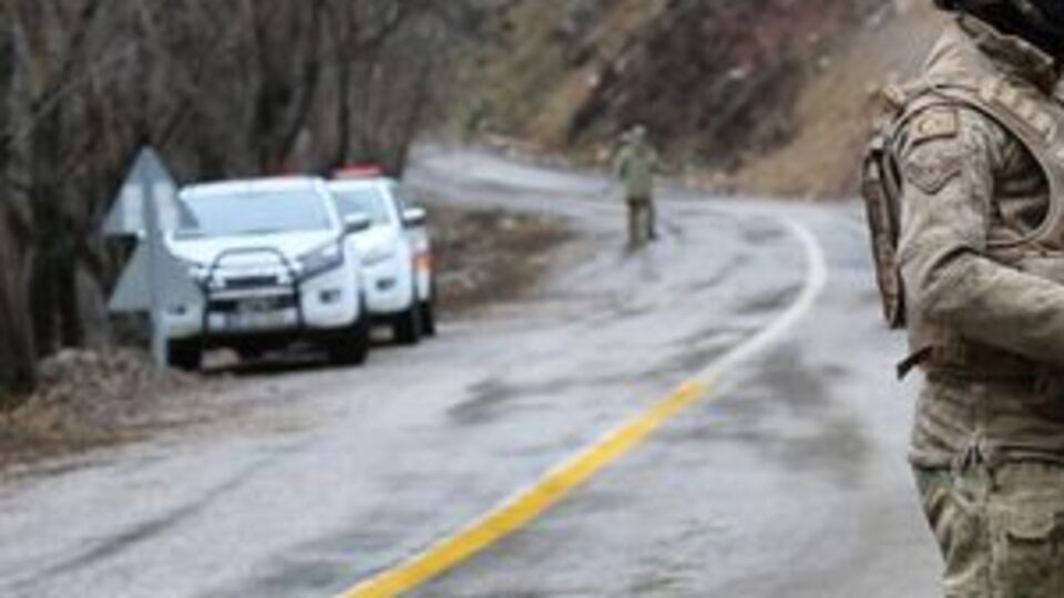 2 terörist teslim oldu