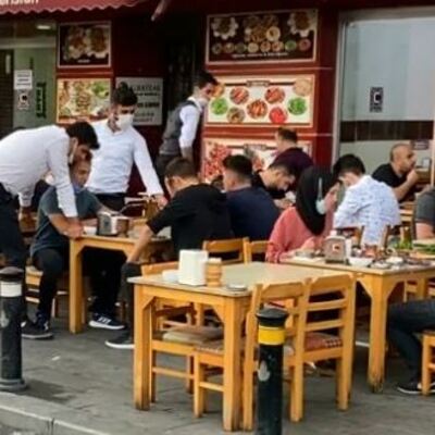 Habertürk kafelerde sosyal mesafeyi araştırdı!