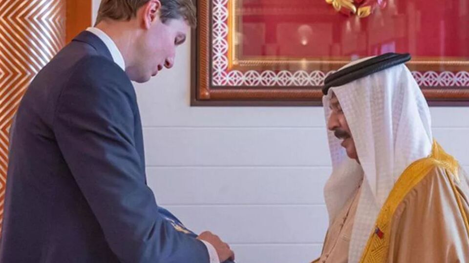 Trump'ın damadından Bahreyn kralına Tevrat!