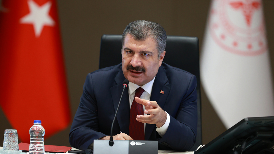 Sağlık Bakanı Koca'dan önemli açıklamalar