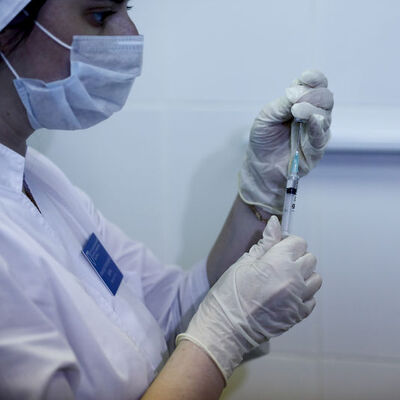 Aşı araştırması! 5.9 milyar dozun yarısını kim rezerve etti?