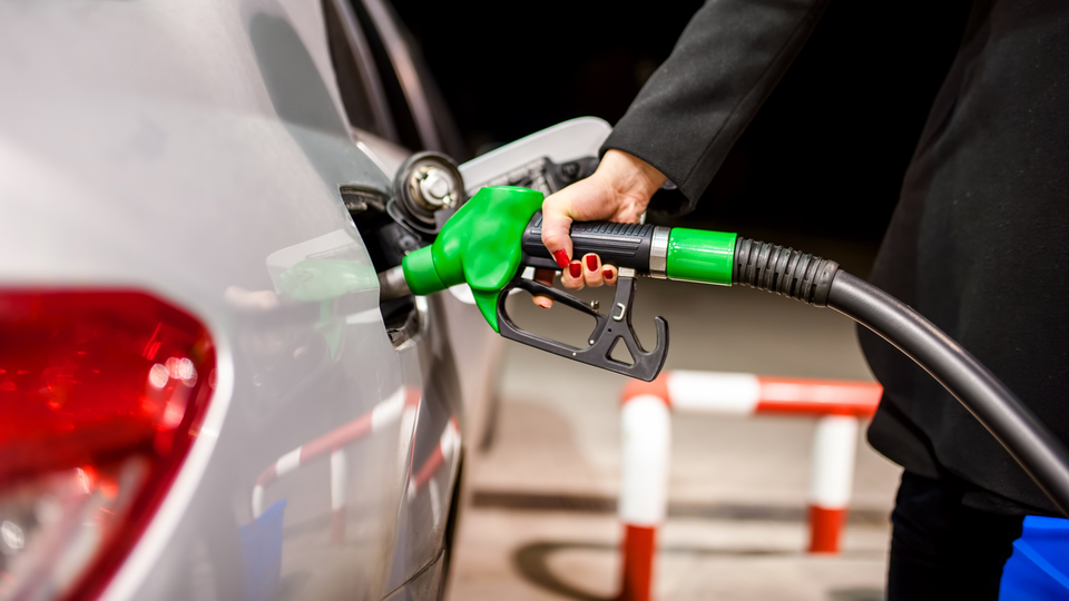 Akaryakıta çifte zam beklentisi