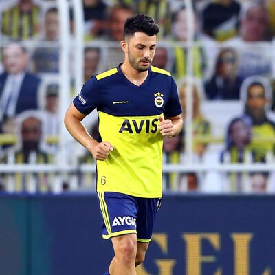 Tolgay Arslan resmen Udinese'de