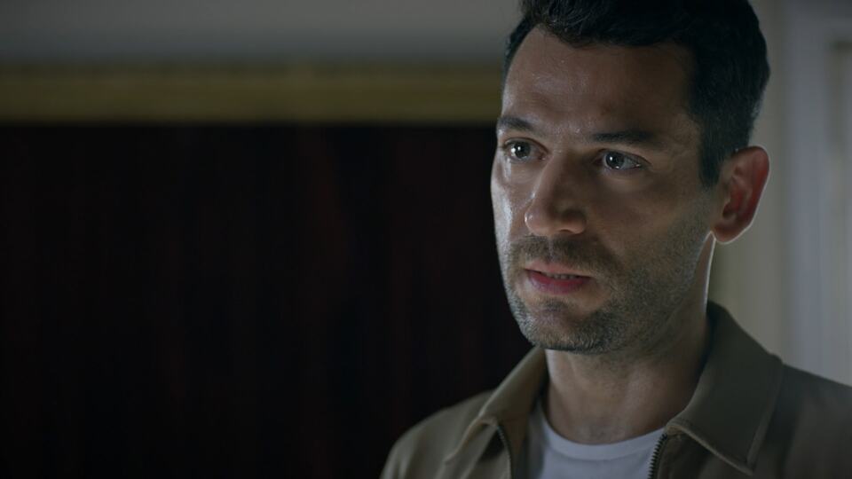 "Sen o gelinliği giydiğinde öldürdün zaten..."