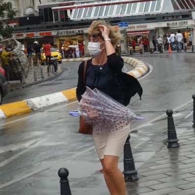 Meteoroloji'den önemli uyarı! Kuvvetli sağanak!
