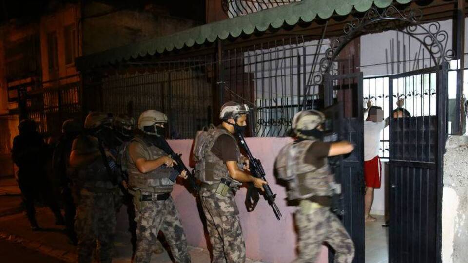 'Baygaralar' çökertildi, 2 cinayet aydınlandı