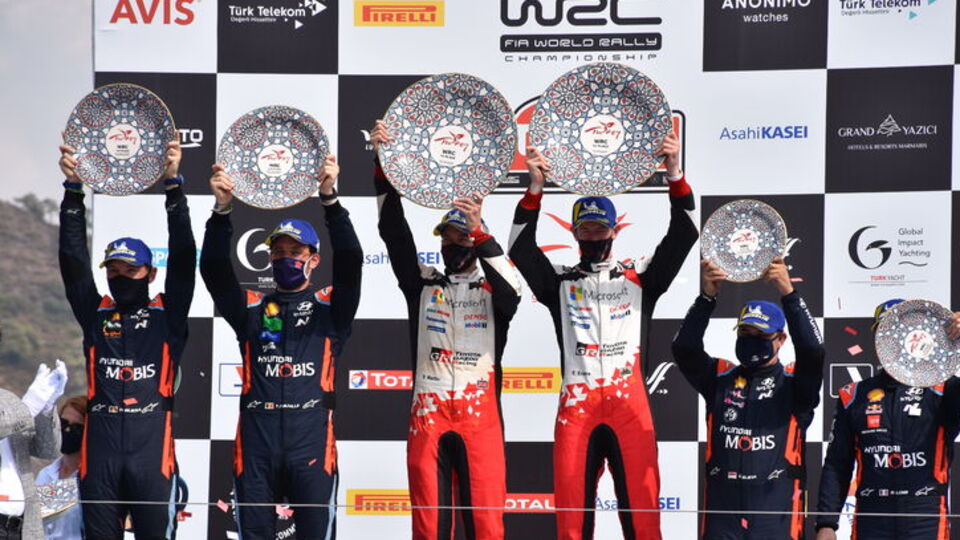 Türkiye Rallisi'nin galibi Evans