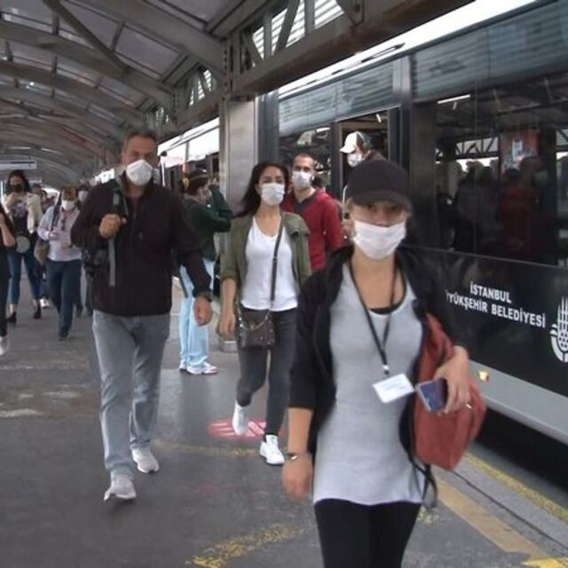 Kademeli mesai başladı! Trafikte son durum