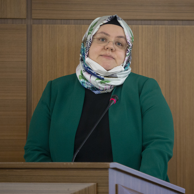 "885 bin kişinin ücretlerini karşıladık"