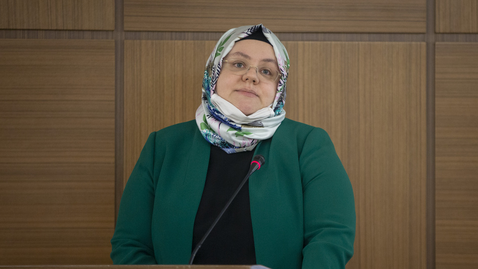 "885 bin kişinin ücretlerini karşıladık"