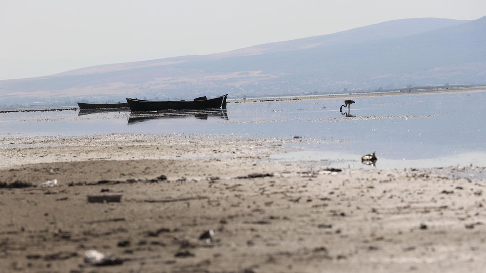 Doğa harikası gölde tehlike çanları!
