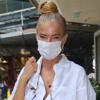 Arkadaşlarıyla buluştu