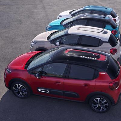 Makyaj ile dizeli terk etti