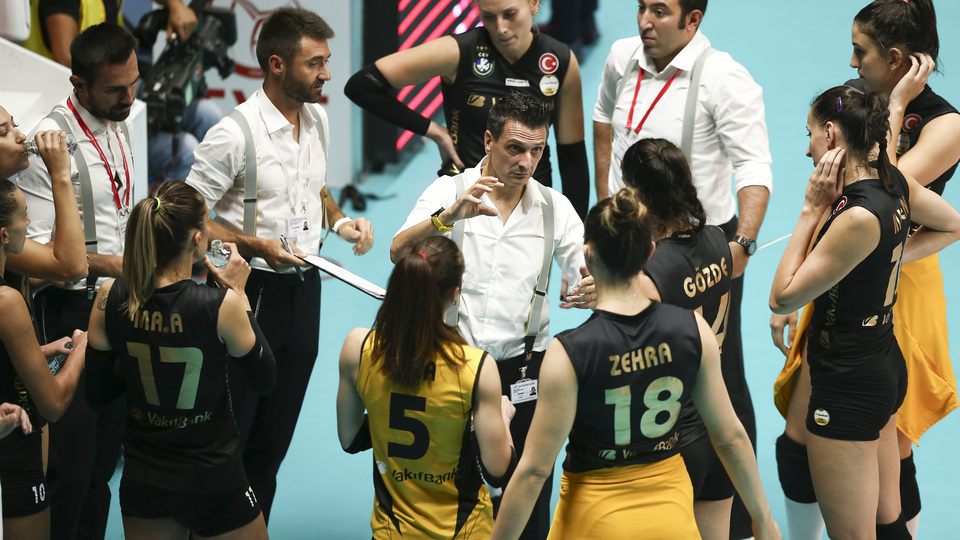 VakıfBank Kulübü'nde 8 kişide koronavirüs