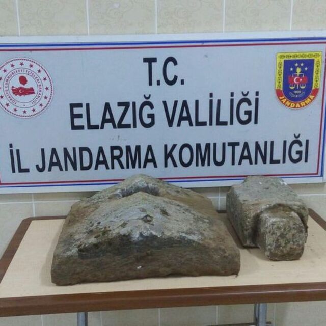 Tarihi sanduka kapağını satacaktı
