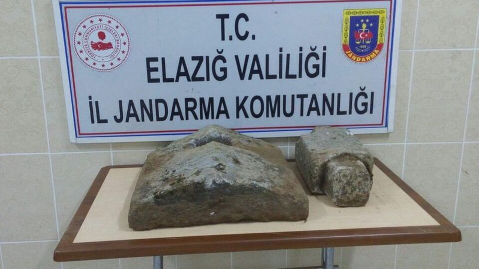 Tarihi sanduka kapağını satacaktı