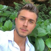 Onur Seyit Yaren kimdir?