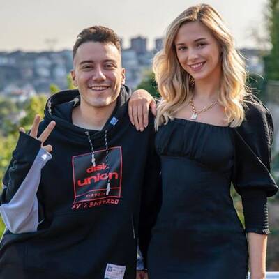 Enes Batur'dan haber var