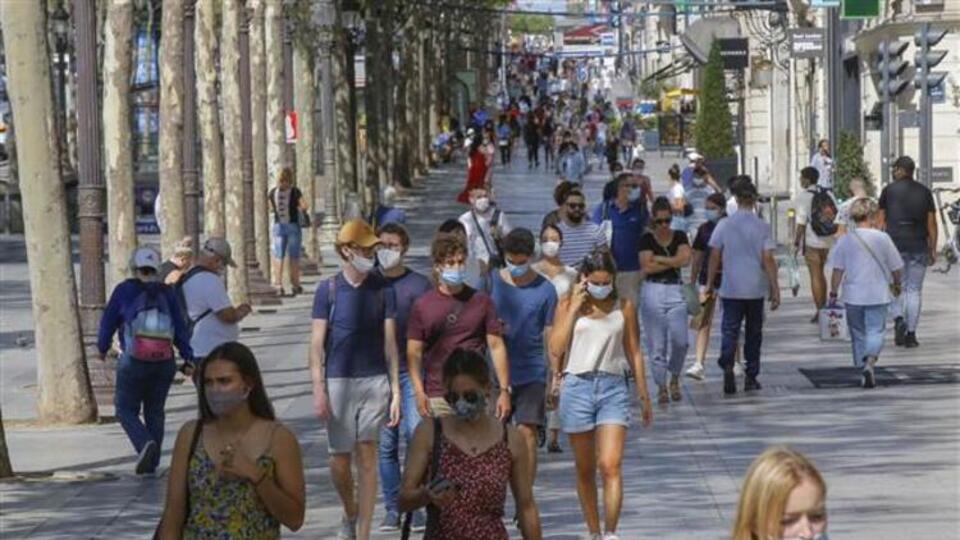 Hafta sonu sokağa çıkma kısıtlaması var mı?