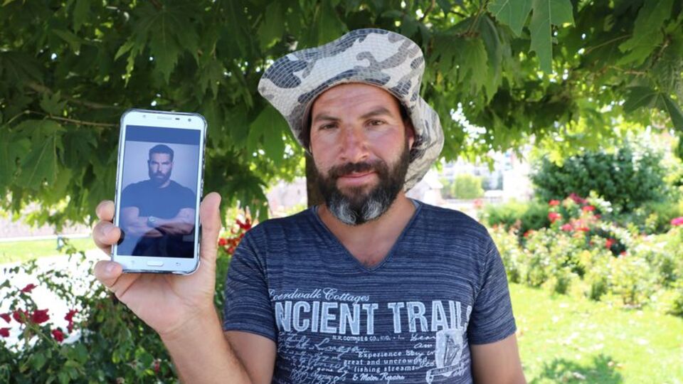 Sivaslılar ikiye bölündü... Dünyaca ünlü isme benzetiliyor