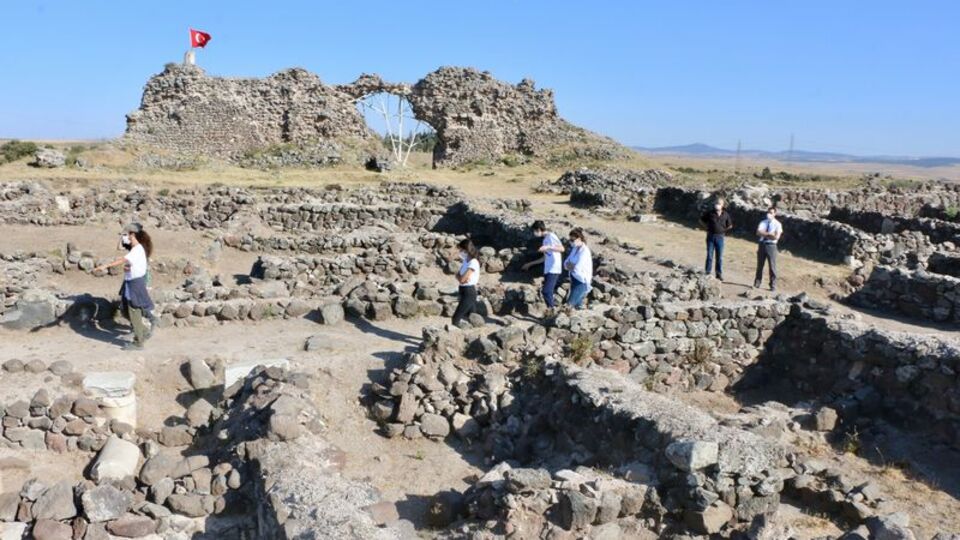 Osmanlı'nın ilk hutbesinin okunduğu mescidi arıyorlar