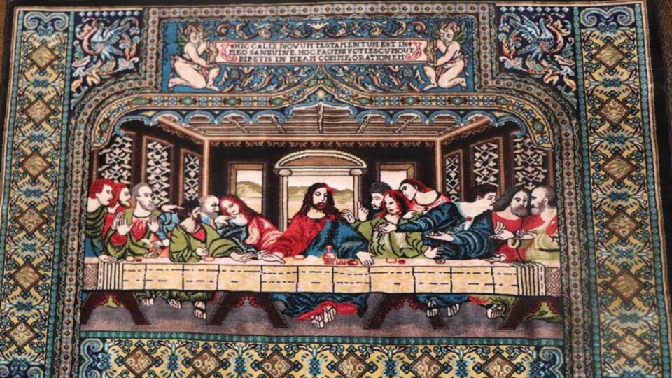 3 yılda dokundu! 1 metrekaresinde 7 milyon düğüm var! Ev fiyatına halı!