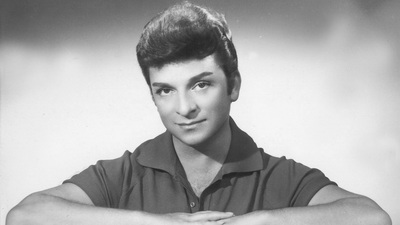 Zeki Müren anılıyor