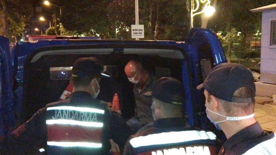 Emekli öğretmenin katil zanlıları yakalandı