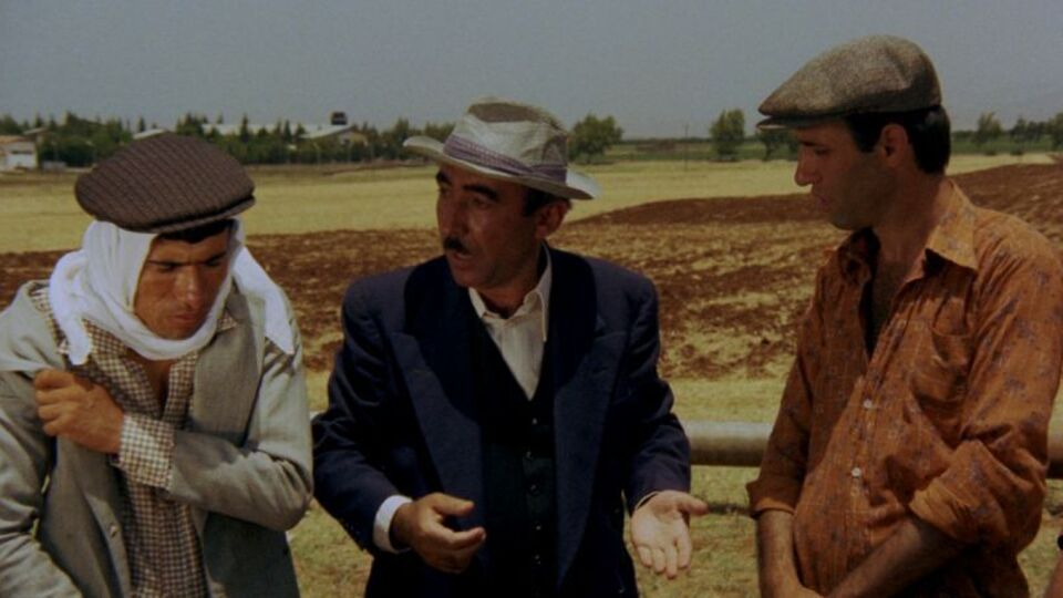 Kibar Feyzo filmi oyuncuları ve konusu