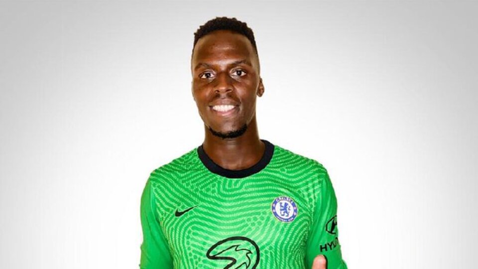 Chelsea, Mendy'yi kadrosuna kattı