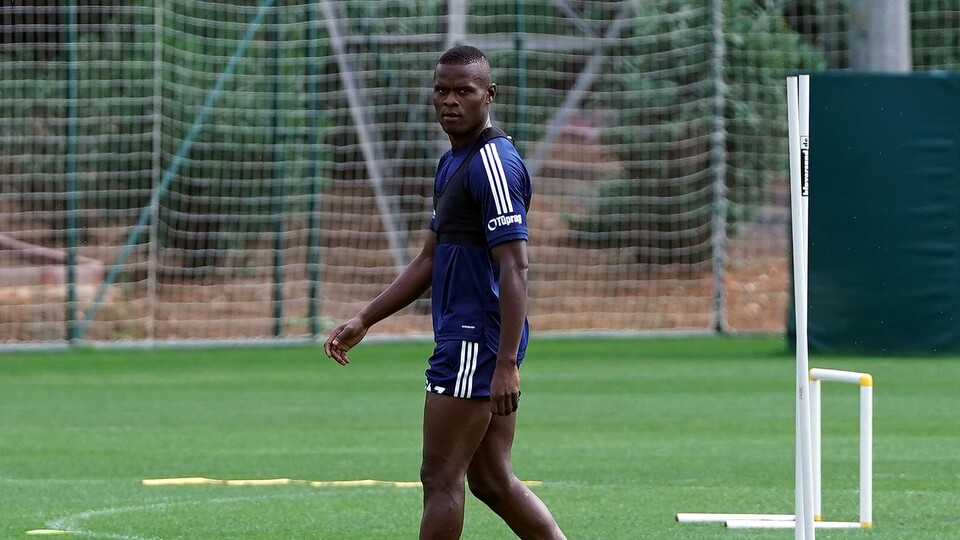 Samatta ilk idmanına çıktı