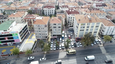 Avcılar'da korku saçan bina!