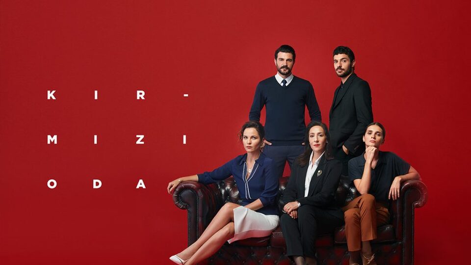 Kırmızı Oda oyuncuları ve konusu