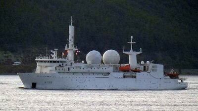 Fransız istihbarat gemisi Çanakkale Boğazı'ndan geçti