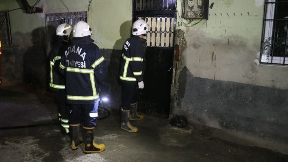 Annesiyle tartıştı, evi ateşe verdi