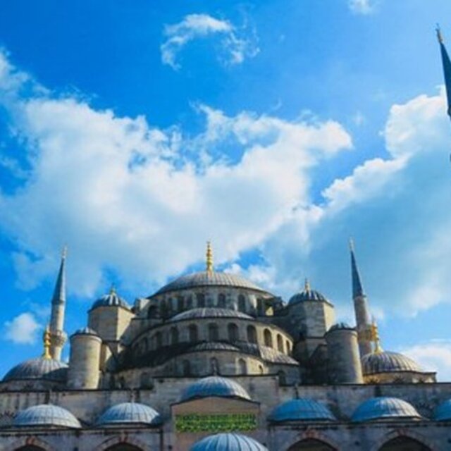 İzmir cuma saati kaçta?