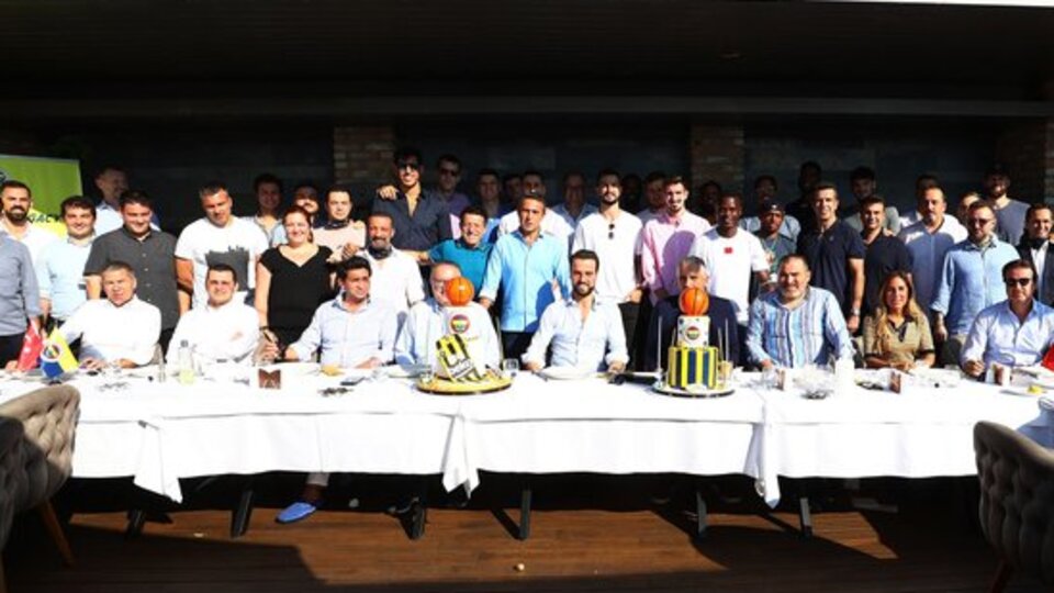 Fenerbahçe Beko yemekte buluştu