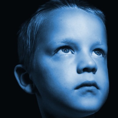 Aslında mümkün ama bu çocuklar gülemiyor