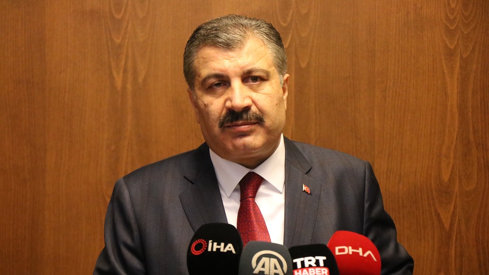 Koronavirüs salgınında yeni hasta sayısı 1511