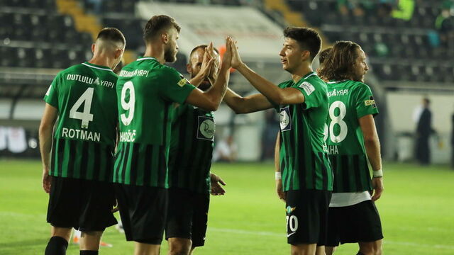 Akhisarspor evinde kazandı