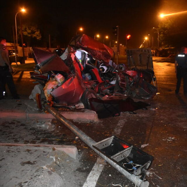 Adana'da feci kaza! Ölü ve yaralılar var