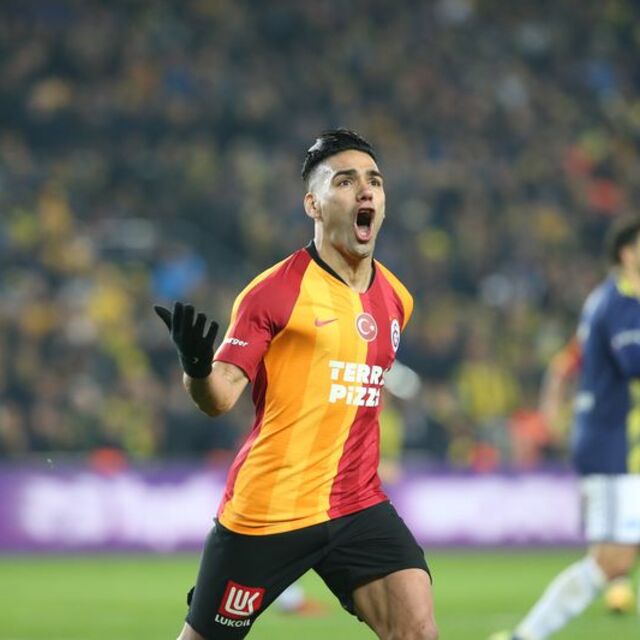 Derbide goller yabancılardan!