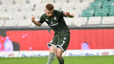 Burak Kapacak yüzde 100'le oynadı